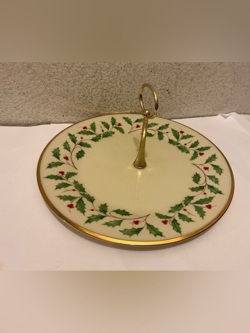 Lenox Cream Ceramic Serving Plate with Gold Mark
